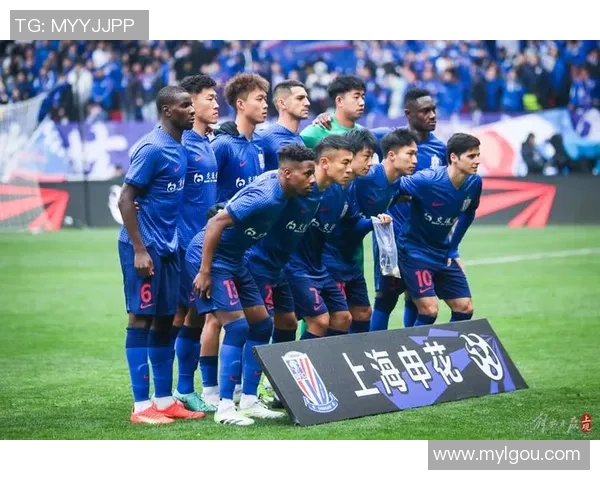 上海足球队配合引发热议球迷与专家各执己见探讨争议背后的真相 上海足球队配合引发热议球迷与专家各执己见探讨争议背后的真相