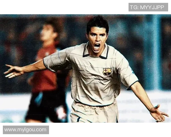 全球足球巨星的璀璨人生与赛场传奇背后的故事揭秘