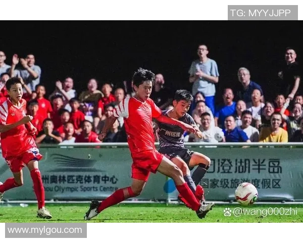 中国足球明星先生的崛起与挑战:从青训到国际赛场的奋斗历程 中国足球明星先生的崛起与挑战:从青训到国际赛场的奋斗历程